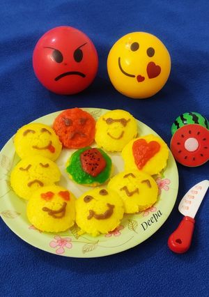 A picture of Emoji Rava Idli.