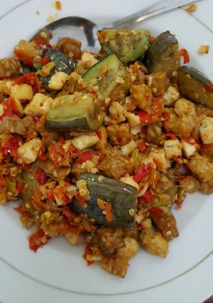 Foto resep Terong Tahu Tempe Kriuk Balado Pedas Gurih