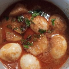 A picture of Andey Aloo ka Salan.