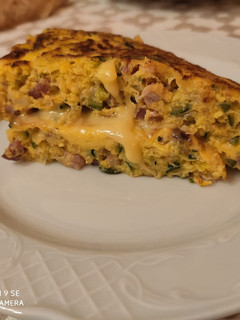Foto principal de Tortilla de calabacín y queso