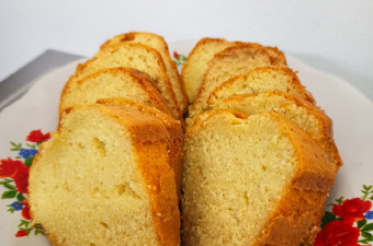 Bagaimana Membuat Bolu Tape/tapai panggang Bahan Sederhana