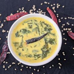 Spinach mor kulambu / mor kerrai A picture of Spinach mor kulambu / mor kerrai.