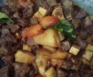 Resep Terbaru Krengsengan daging suka2 by mama neira Nikmat Lezat