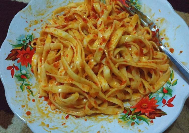 Mie pipih petir ⚡ 🍝