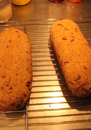 Una foto de Pan con chicharrones y citos