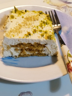 Karamellás szelet gluténmentesen,sütés nélkül recept fotója