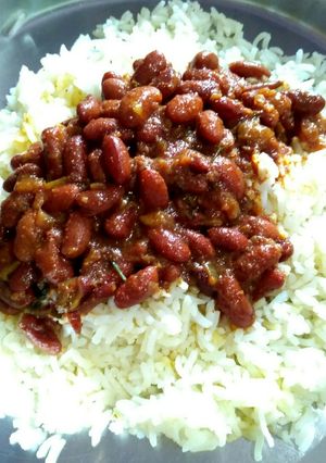 A picture of Rajma chawal.