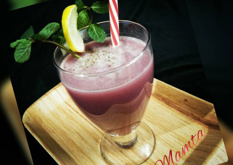 Recipe of Grapes Pomegranate juice