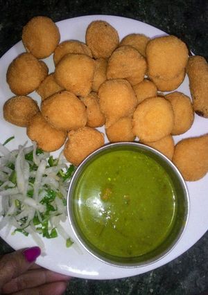 A picture of RAM LADDOO ( Yellow Lentil Balls).