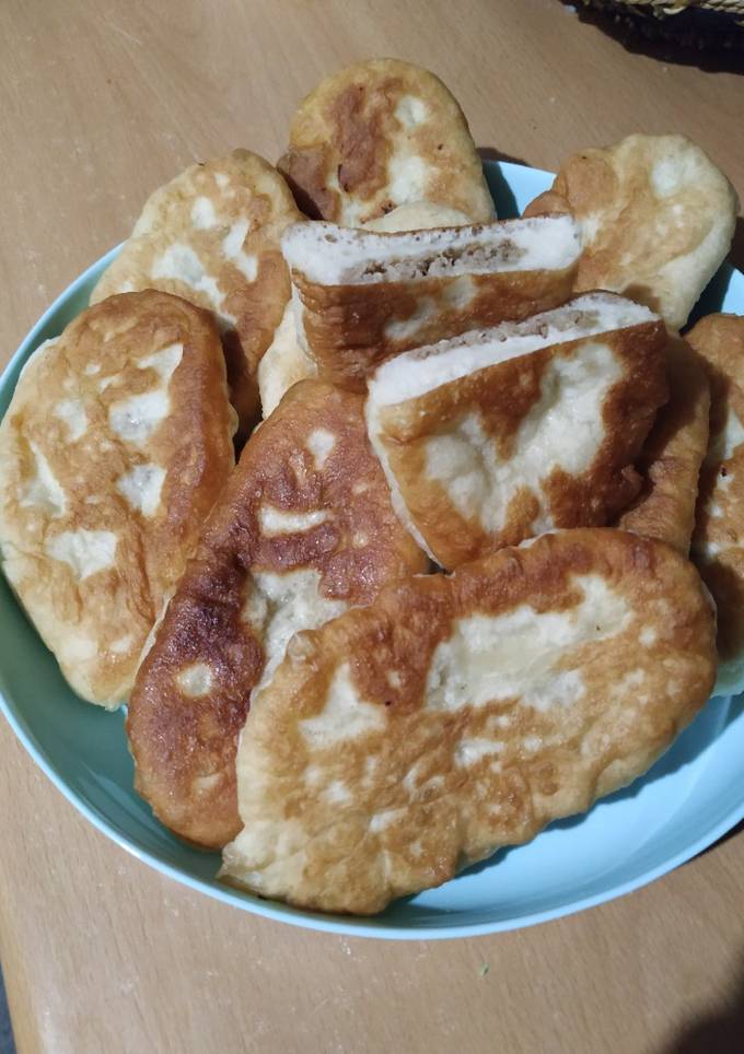 Пиріжки з м'ясом
