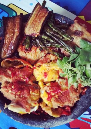 Foto resep Ayam geprek ala bunda sakha