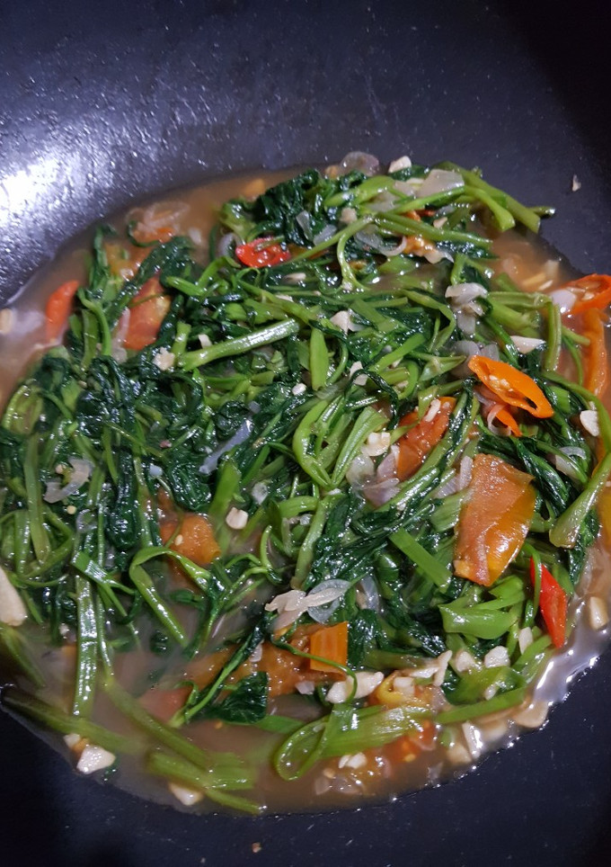 Foto resep 2. Tumis Kangkung Terasi