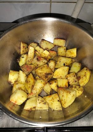 Une photo de Pommes de terre sautées piquant