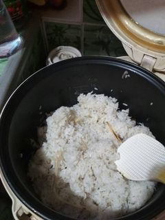 Foto resep Nasi liwet magic com