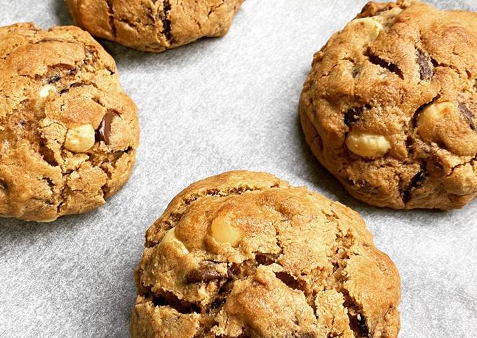 Soft chocolate chip cookies