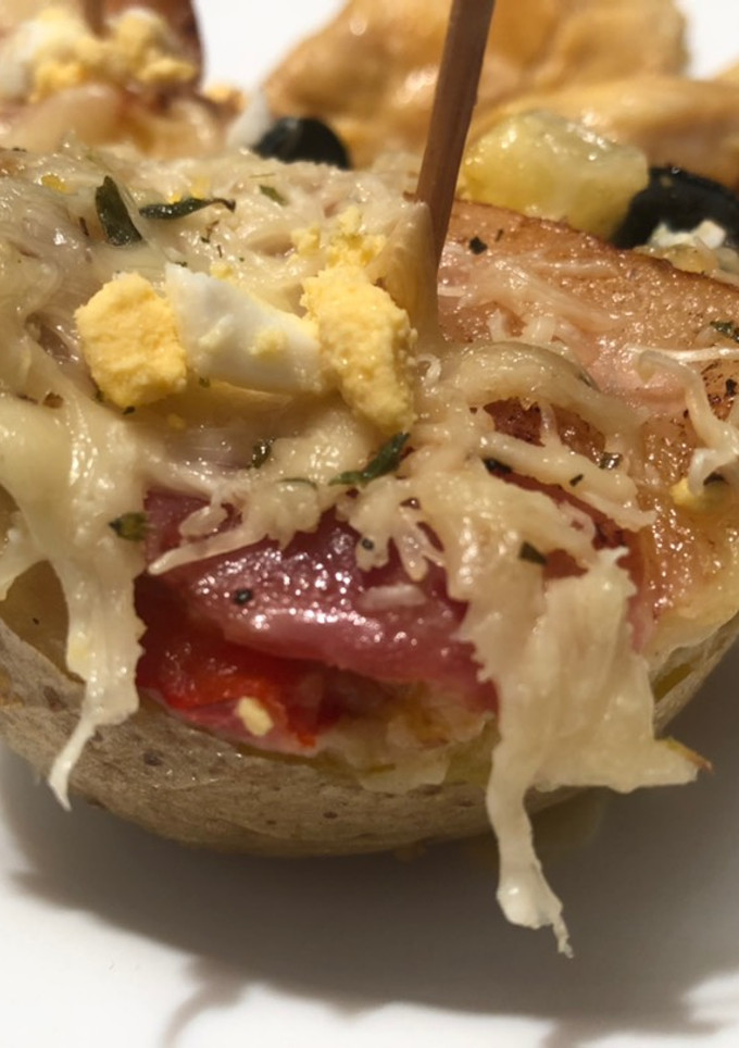 Una foto de Patatas rellenas, al horno 🥔