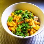 Ρεβίθια Curry+Garam Masala σε Γάλα Καρύδας με καστανό ρύζι, τζίντζερ, κόλιανδρο κ.α