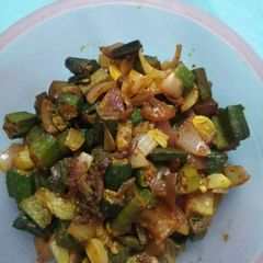 A picture of Bhindi do pyaza.