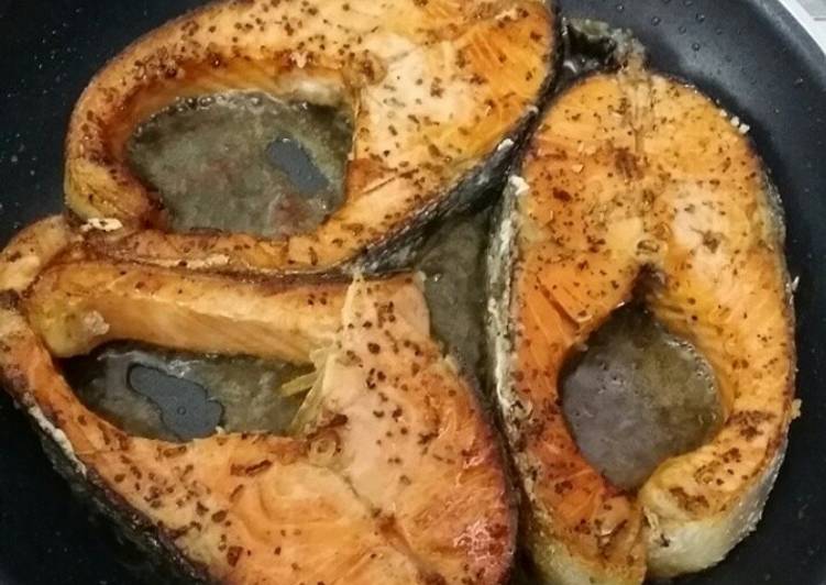 Cara Membuat Salmon goreng yang Sempurna!