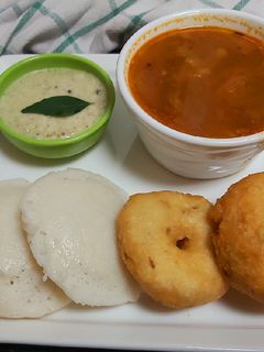 સંભાર (Sambhar Recipe In Gujarati) રેસીપી મુખ્ય ફોટો