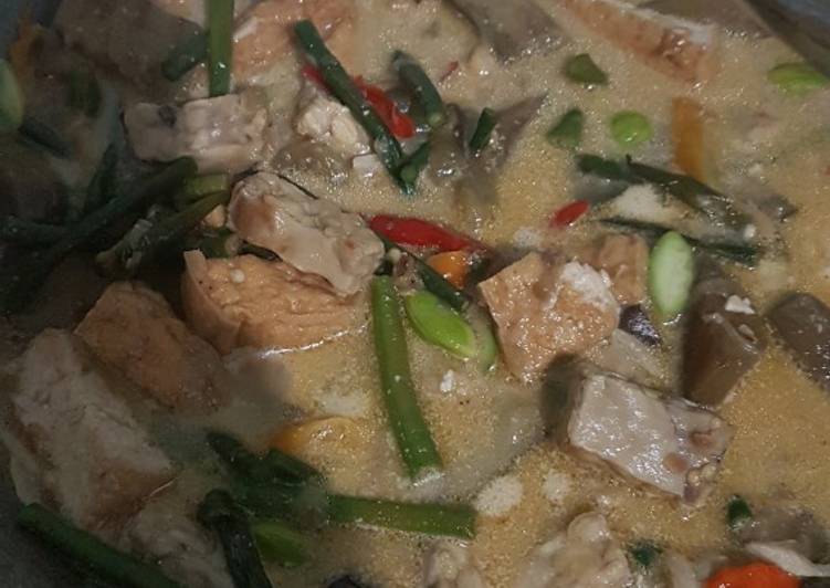 Sayur Lodeh Kacang Terong Hutem