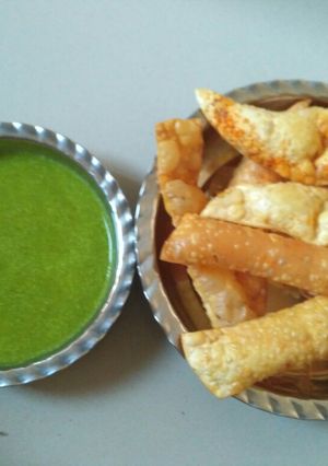 ચોળાફળી ચટણી(Chorafali chatney recipe in gujarati) રેસીપી મુખ્ય ફોટો