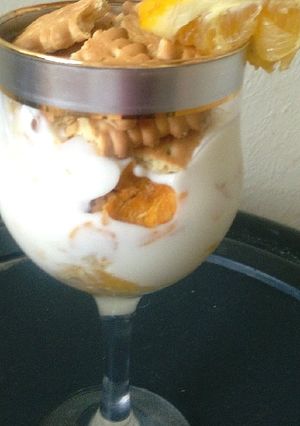 A picture of No bake dessert.orange parfait.