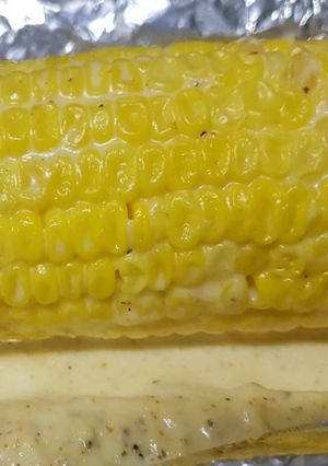 A picture of Mayo Parmesan Corn On the Cob.