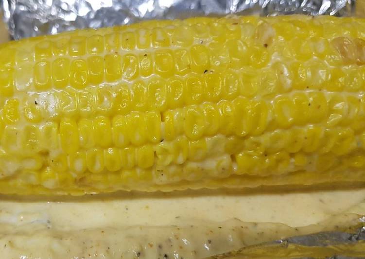 Simple Way to Prepare Ultimate Mayo Parmesan Corn On the Cob