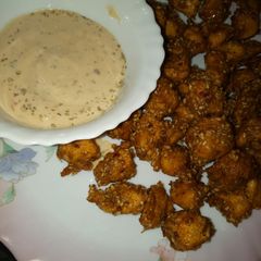 Dhaka chicken with dip sauce A picture of Dhaka chicken with dip sauce.