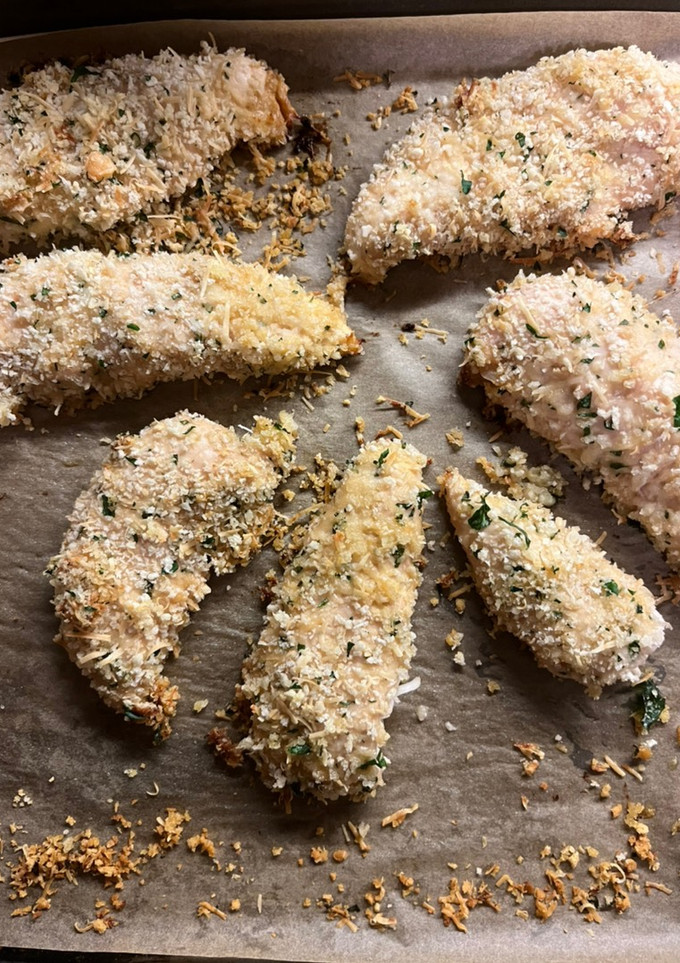 A picture of Parmesan Chicken.