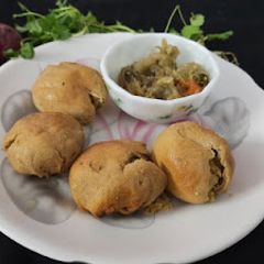 A picture of Litti chokha.