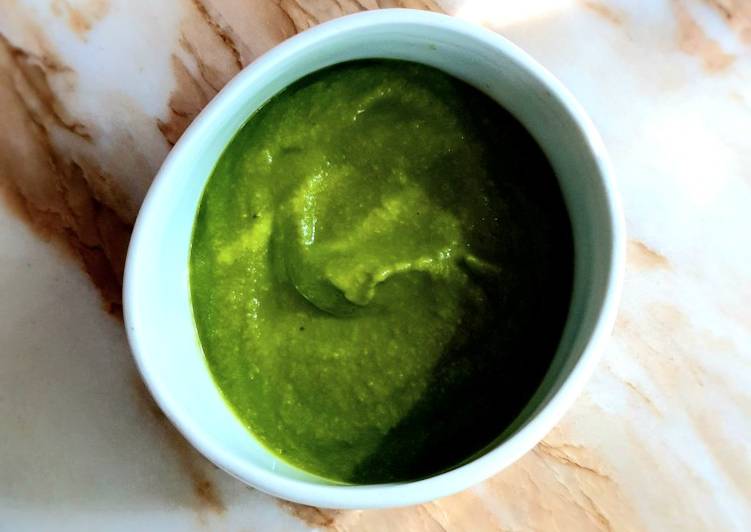 Simple Way to Make Any-night-of-the-week Pea and spinach pesto