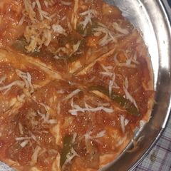 A picture of Cheesy veg pizza.