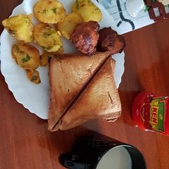 A picture of Viazi Karai.