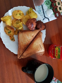 A picture of Viazi Karai.