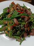 Urap Sayur Pakis/ Paku dan Kacang Merah