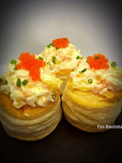 Una foto de Canapés de langostinos y salmón