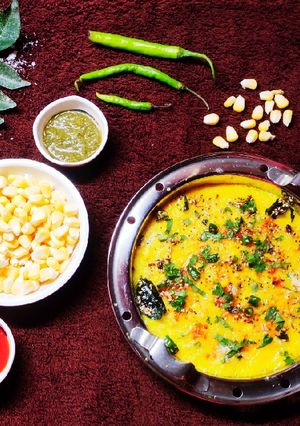 લીલી મકાઈ અને રવા નાં ઢોકળા (Lili Makai Rava Dhokla Recipe In Gujarati) રેસીપી મુખ્ય ફોટો