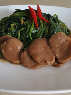 Foto resep Tumis Kangkung Baso Ala Tatik