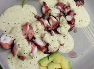 Una foto de Pulpo al olivo