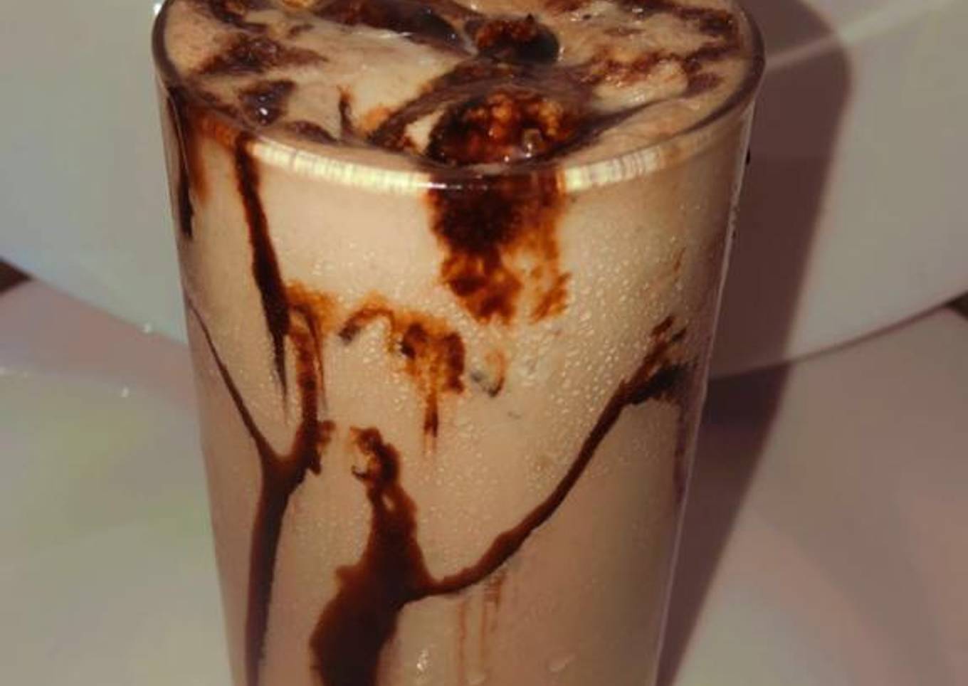 Hazelnut creme shake