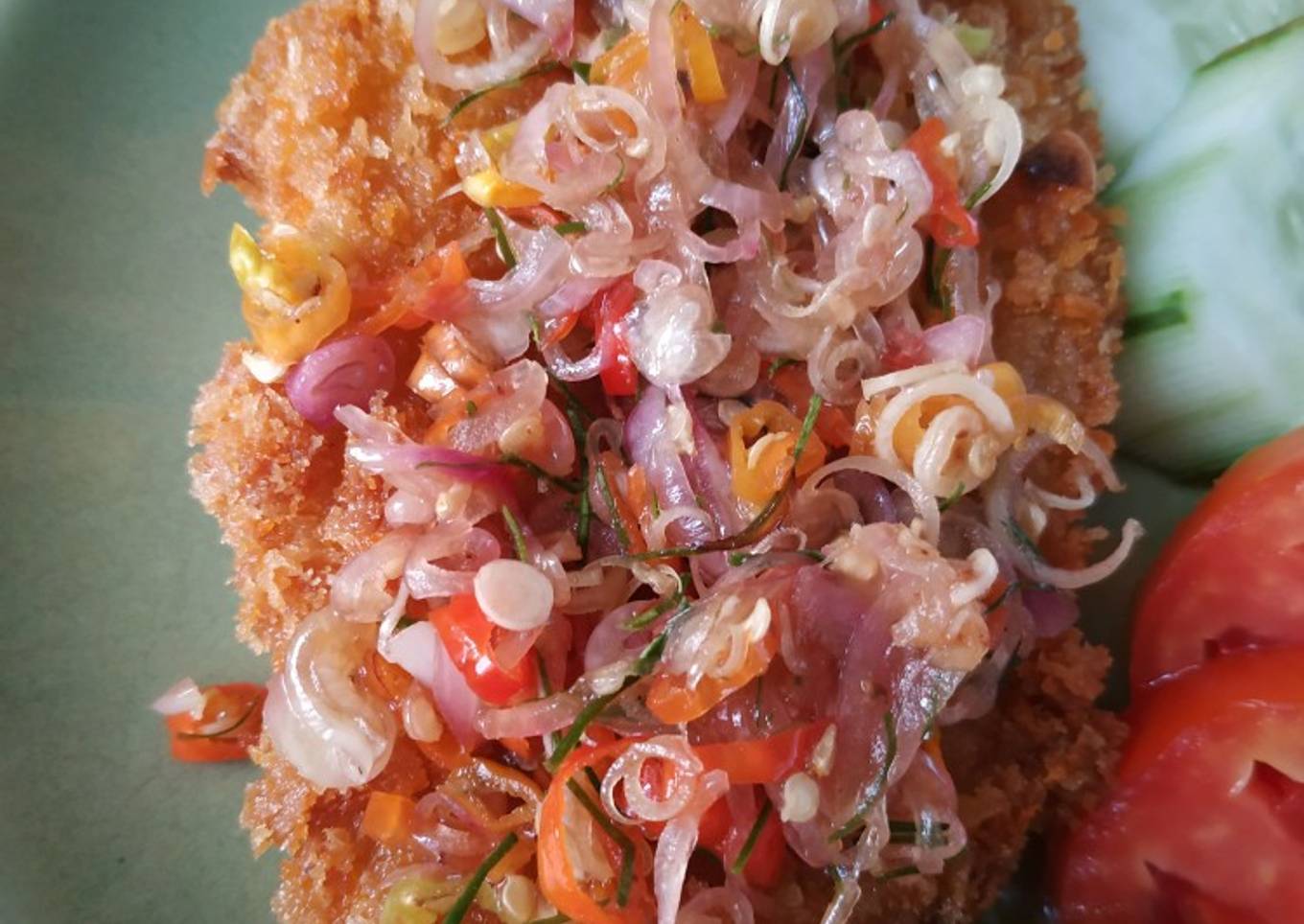 Æggekatte sambal matah
