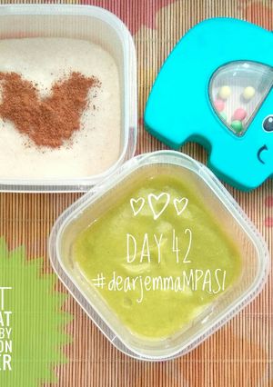 A picture of Baby Food 7+ Oatmeal with Avocado, Orange, and Cinnamon Powder.