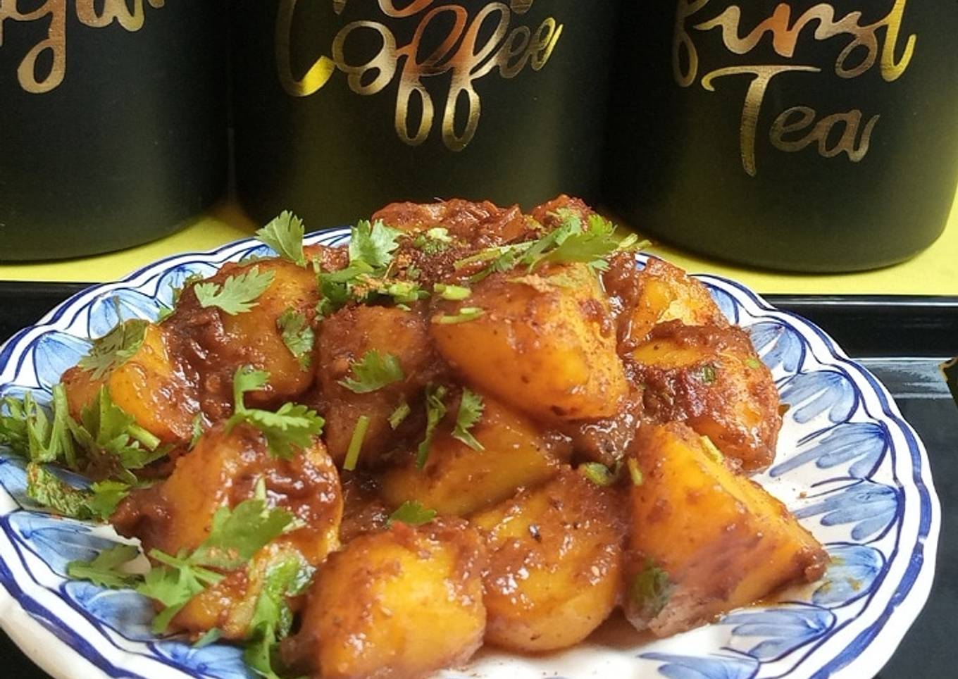 Memoni Khaty Aloo | Street Food