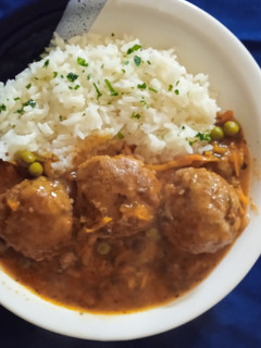 Una foto de Albóndigas con arroz