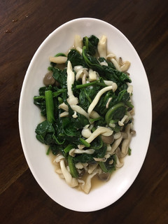 皇宮菜炒菇菇 的食譜成品照片