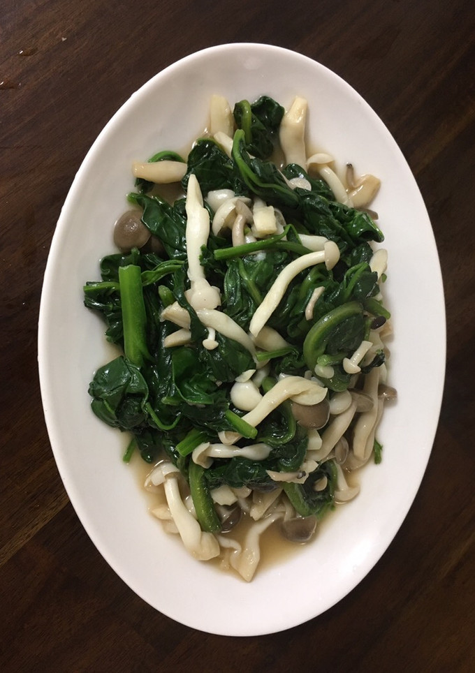 皇宮菜炒菇菇 的食譜成品照片