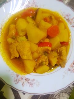 Una foto de Pavo con patatas en olla rápida