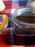 Salsa de chile de árbol y nuez de la India